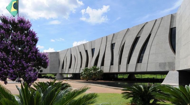 Tempo de trabalho infantil vale para aposentadoria, decide STJ
