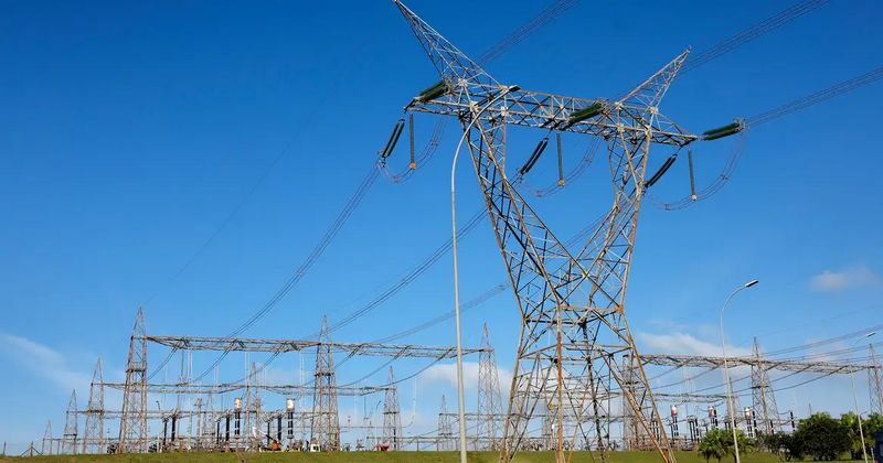 Consumidores poderão escolher fornecedores de energia a partir de 2027