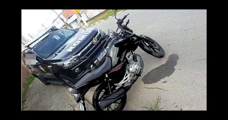 GCM de Itapevi localiza moto no meio de mata na rua Egito